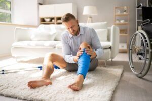 Injured man. Learn what to do and what to avoid in the days following a motorcycle accident.